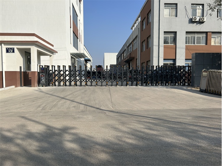 黃島區(qū)建星衛(wèi)士660伸縮門 黃島區(qū)建星衛(wèi)士660伸縮門